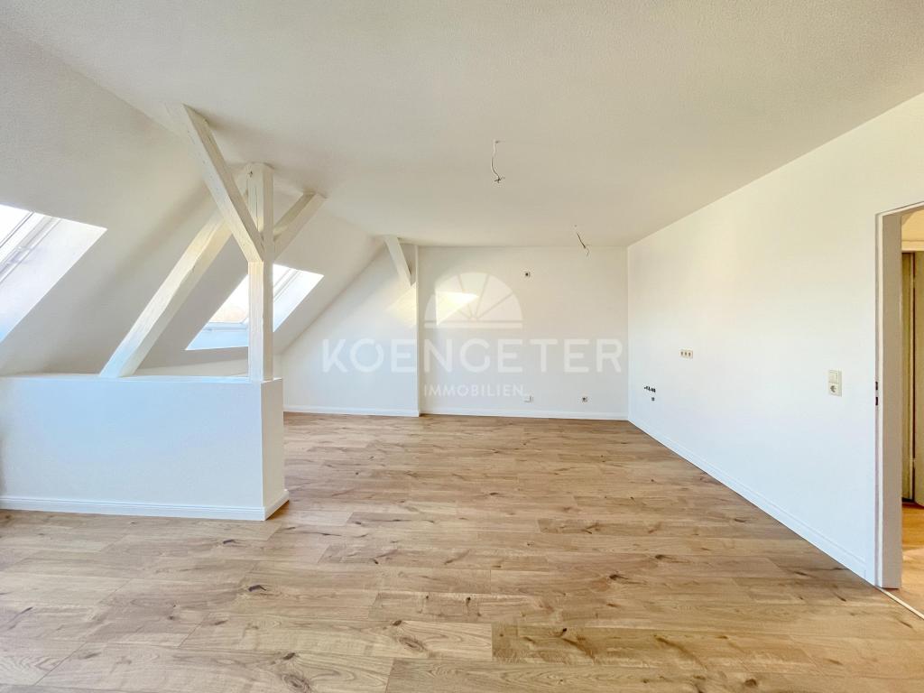 NEU: Viel Licht, viel Raum: Charmante Dachgeschosswohnung mit offener Küche in Leutzsch! - Photo 4