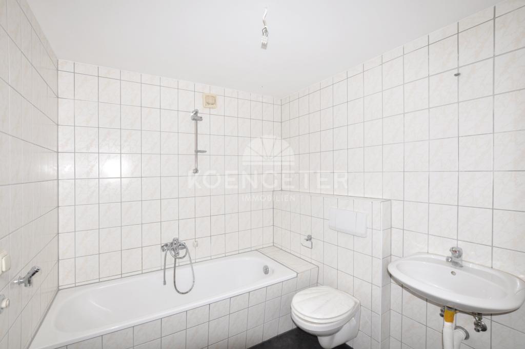 NEU: Charmante Dachgeschosswohnung mit Balkon – Ihr neues Zuhause in Volkmarsdorf! - Foto 2