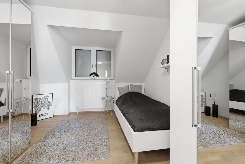 NEU:Über den Dächern des Leipziger Westens – stilvoll möbliert mit Dachterrasse und Stellplatz - Foto 4