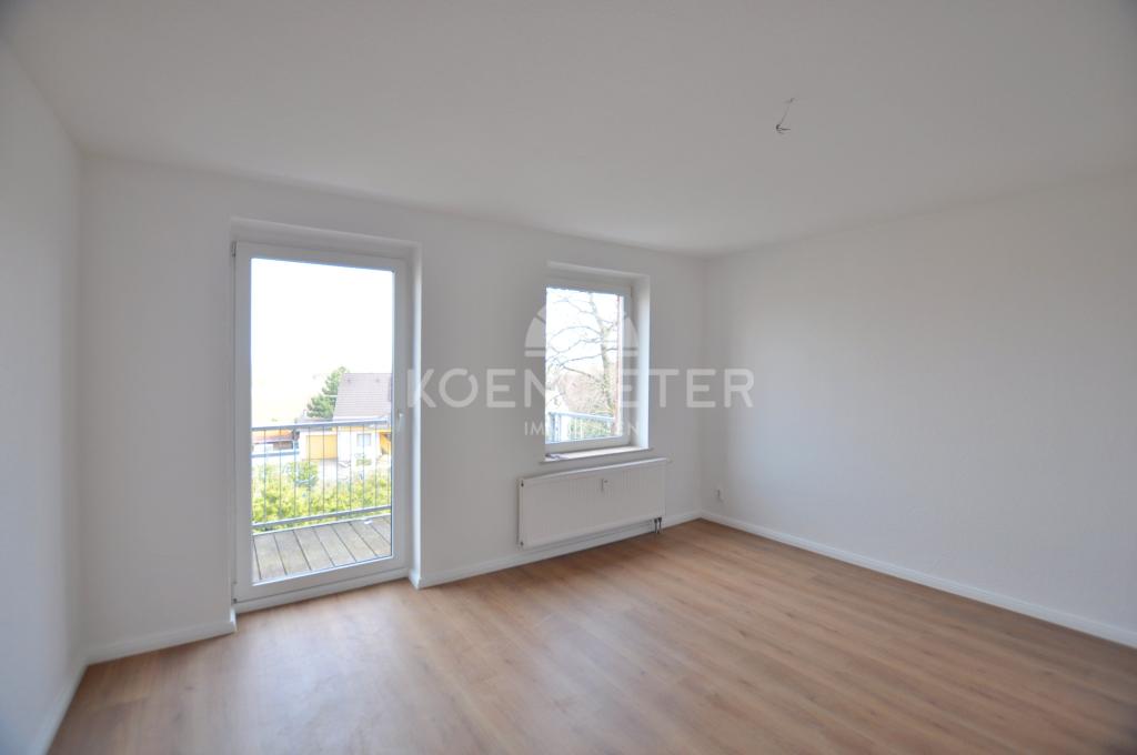 NEU: Renovierte 2-Raum-Wohnung mit gemütlicher Wohnküche, Balkon und Tageslichtbad! - Photo 3