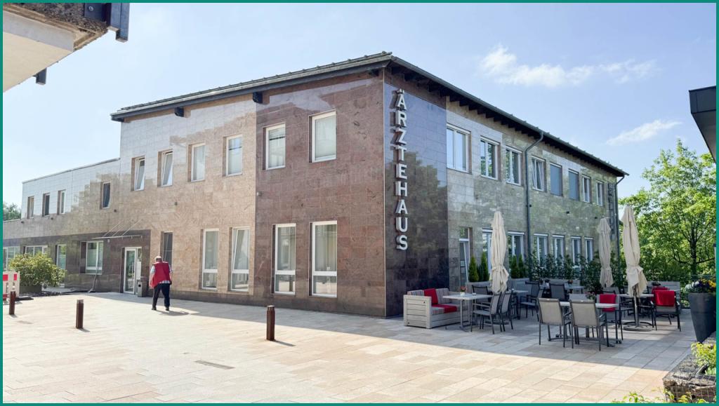 Modernes Büro- und Ärztehaus