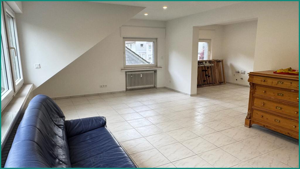 ERSTBEZUG NACH MODERNISIERUNG: HELLE 3-ZIMMER-WOHNUNG IM 2-FAM.-HAUS IN GUTER WOHNLAGE VON RADEVORMWALD - Photo 2