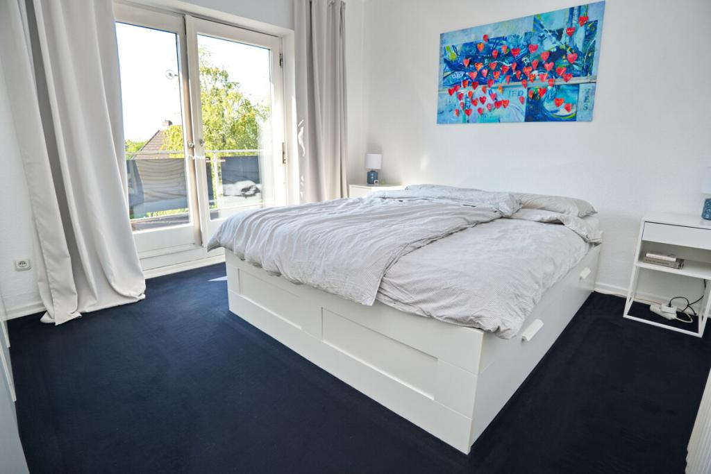 Traumhafte Wohnung im Grünen mit großer Dachterrasse in Hamburg Blankenese - Foto 5