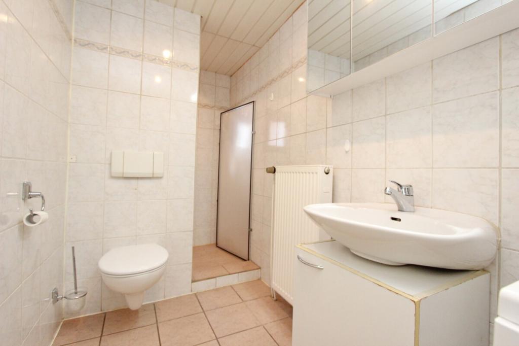 Badezimmer (2)