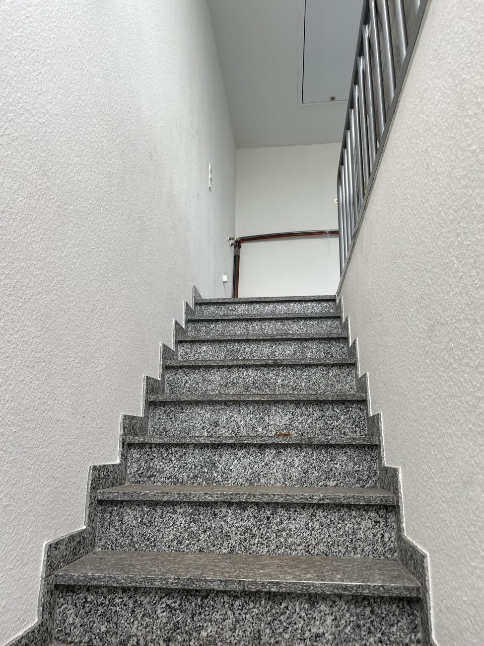 Übergang Büro- zu Archiv/Lager