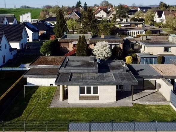 Garten und Terrasse - Südansicht