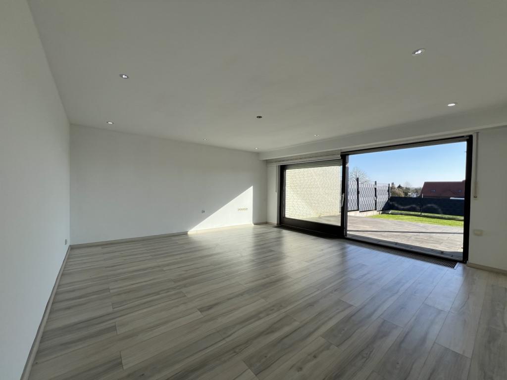Wohnzimmer und Terrasse