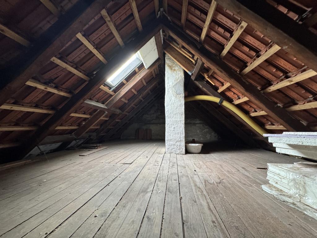 Spitzboden DG