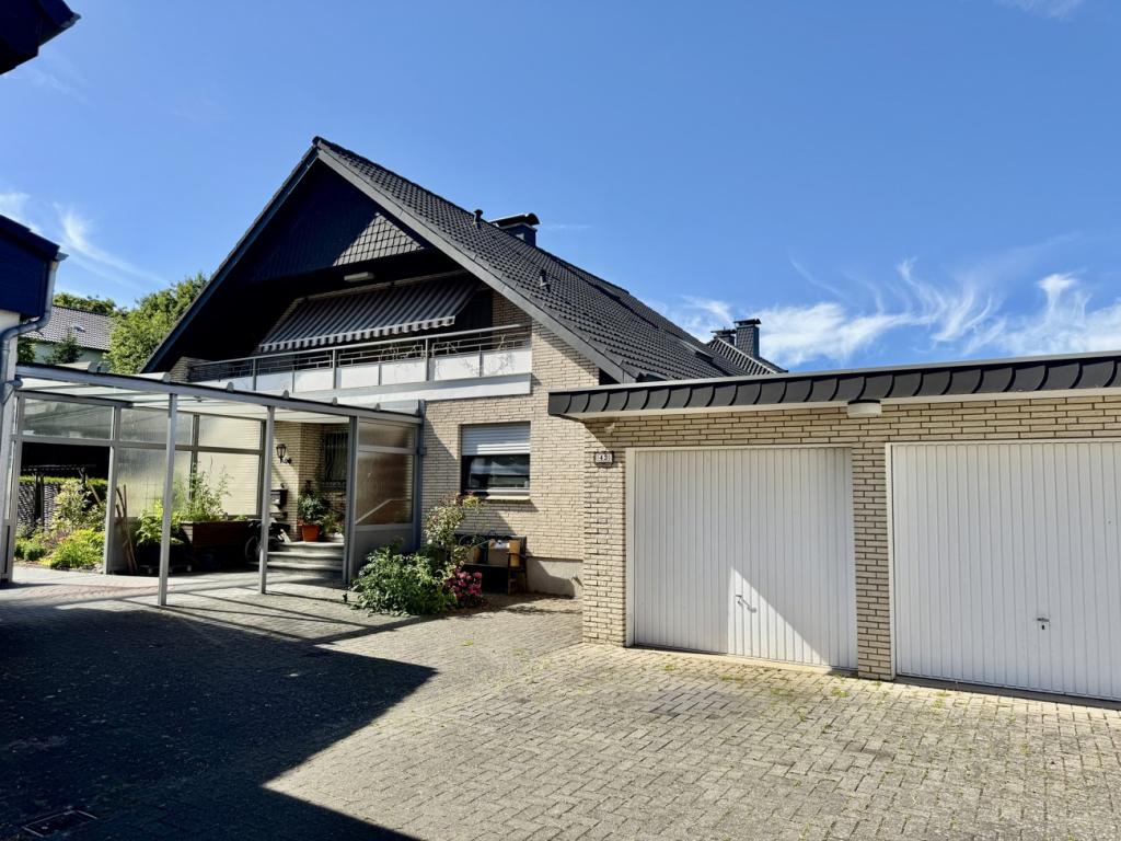 Haus links