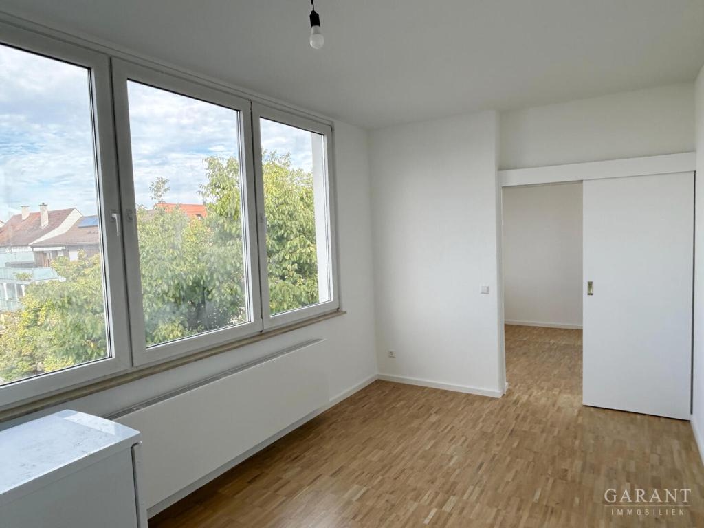 Modernisierte 2 Zimmer-Wohnung in zentraler Lage von Böblingen! - Foto 1