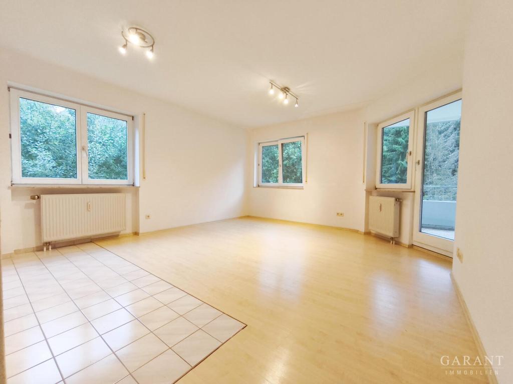 2 Zimmer-Wohnung mit Balkon & Tiefgarage Sofort frei! - Photo 1