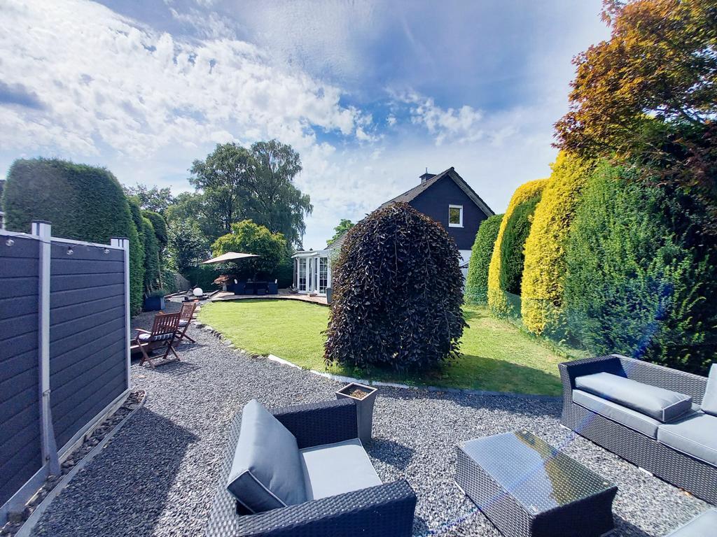 Terrasse hinterer Gartenbereich