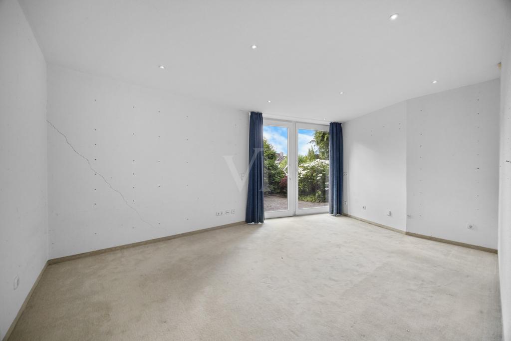 Zimmer mit separatem Hauseingang