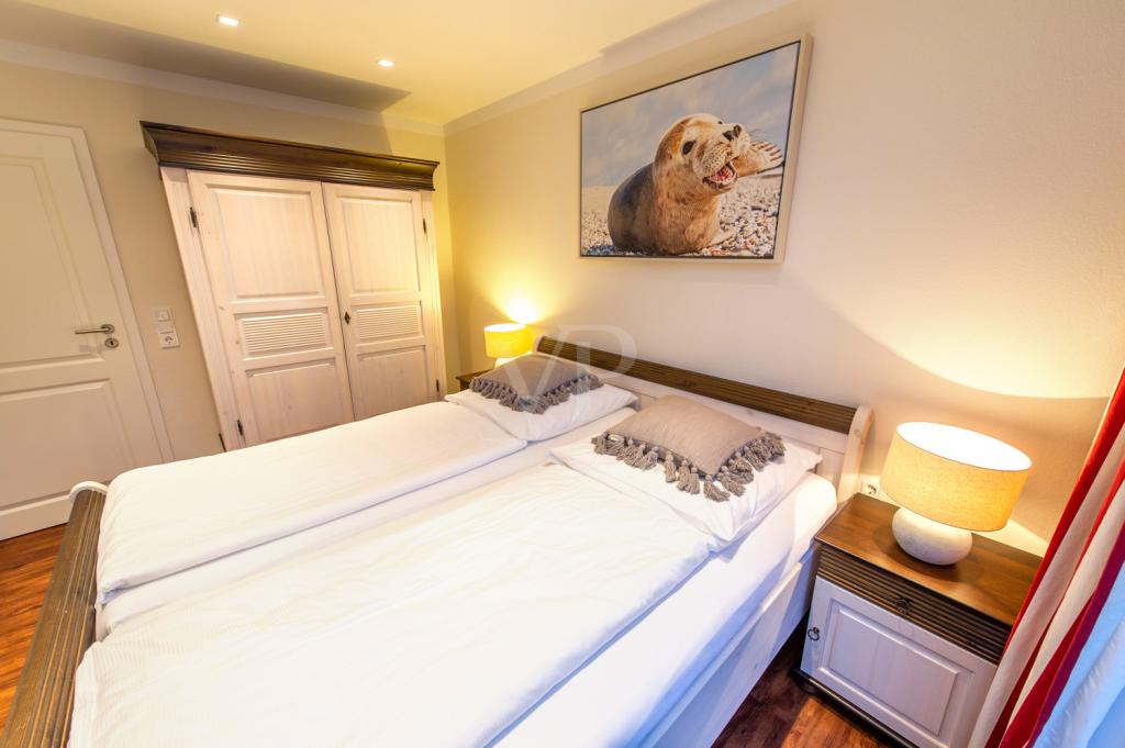 Schlafzimmer 4