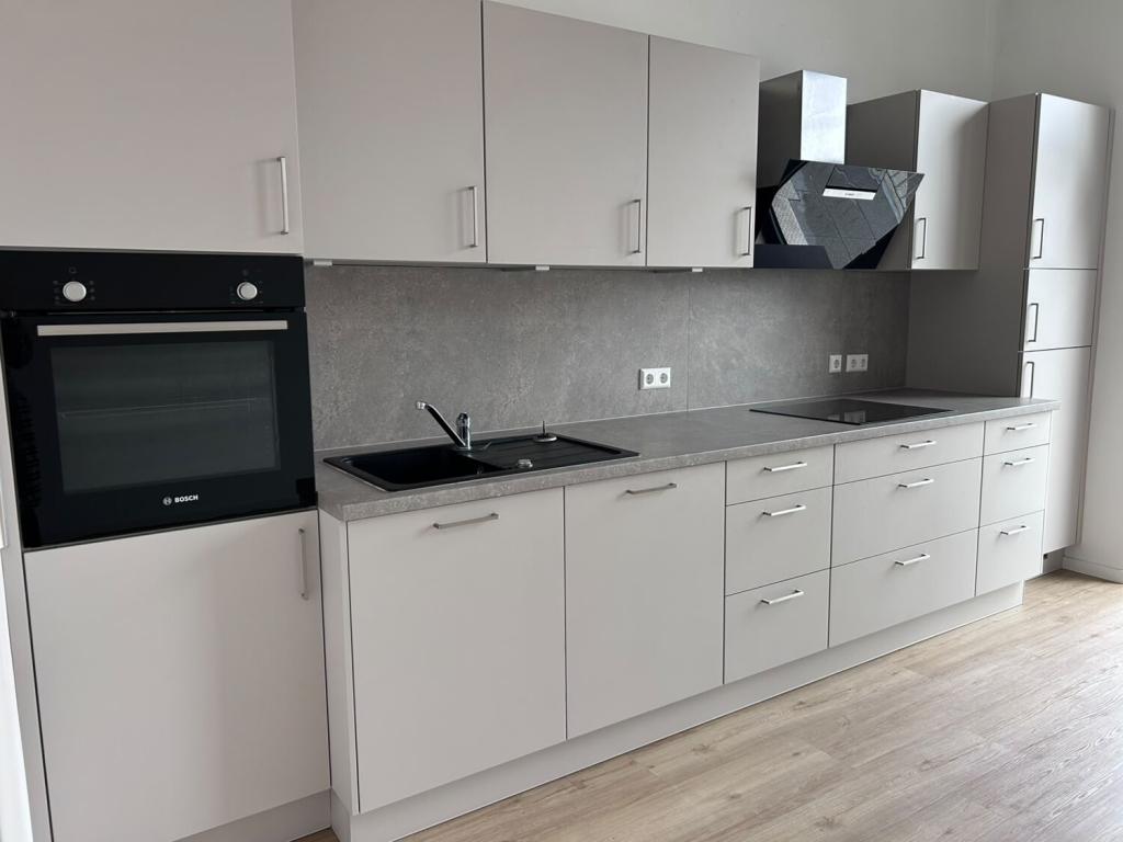 Großzügige 3-Zimmer-Wohnung mit PKW-Stellplatz und Balkon in bester Lage von Wilhelmshaven - Heppens - Foto 3