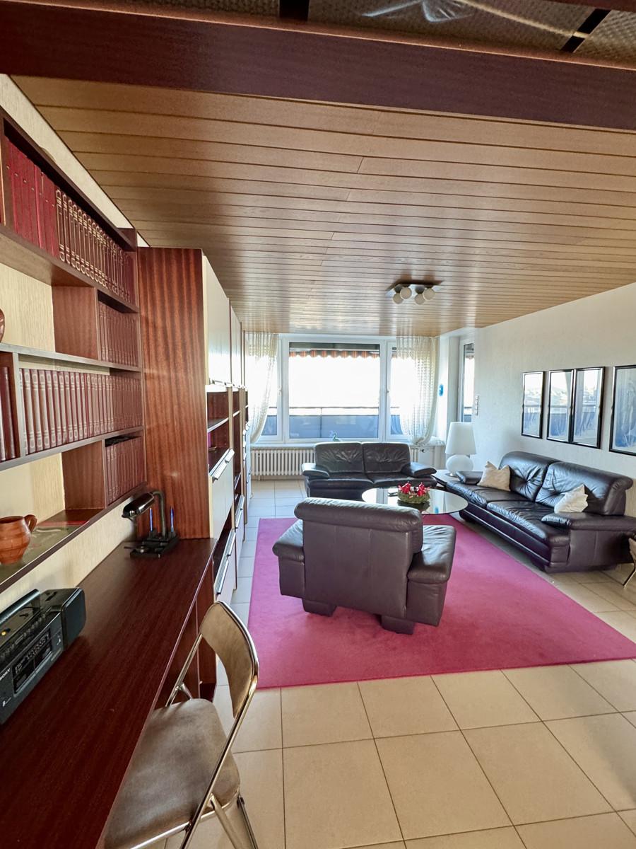 Blick ins Wohnzimmer
