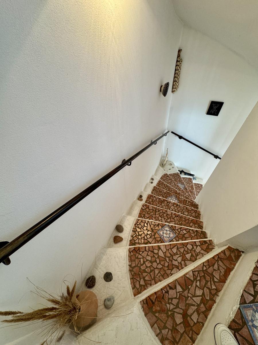 Blick ins  mediterrane  Treppenhaus