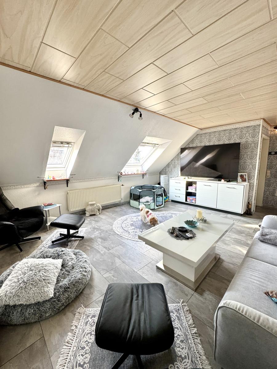 Blick ins Wohnzimmer