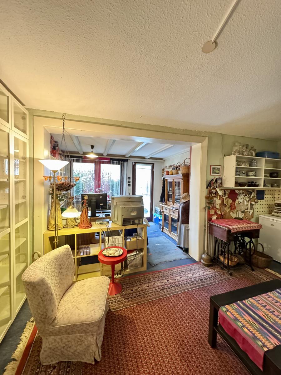 Blick ins Arbeitszimmer im EG