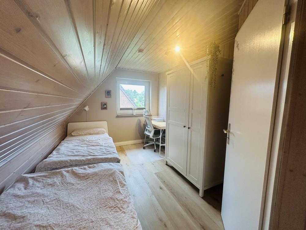 Gäste-/Arbeitszimmer
