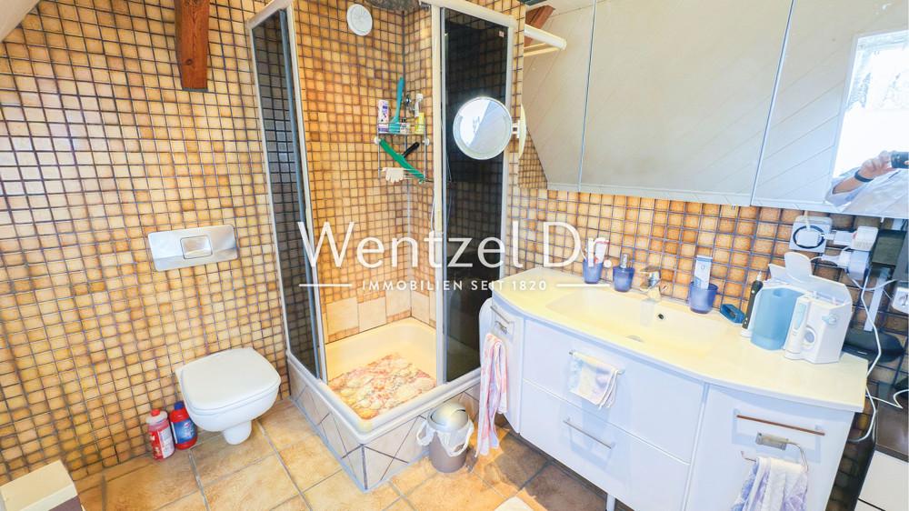 Badezimmer DG.