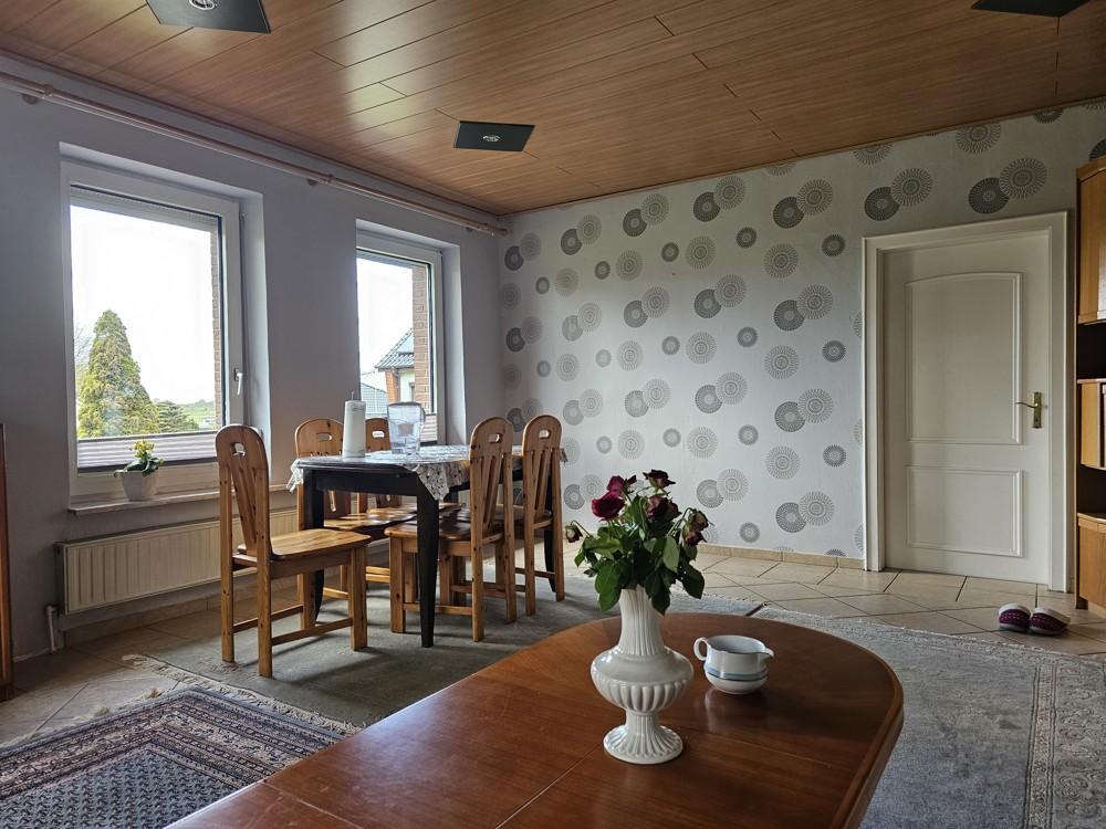 Blick ins Esszimmer