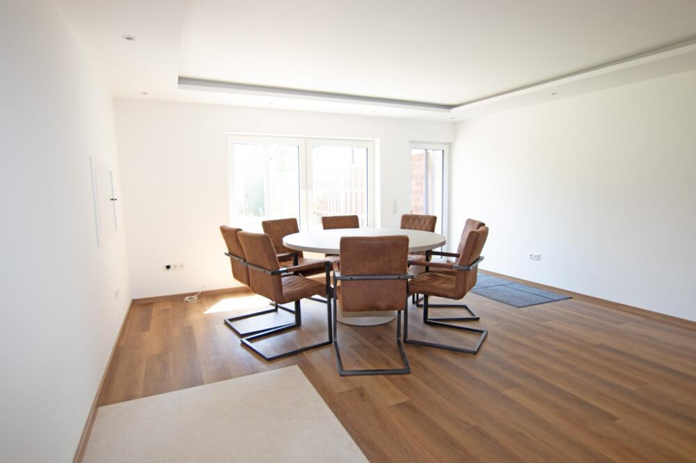 Kernsaniertes Monteursunterkunft-Haus in zentraler Lage von Burg auf Fehmarn - Foto 1
