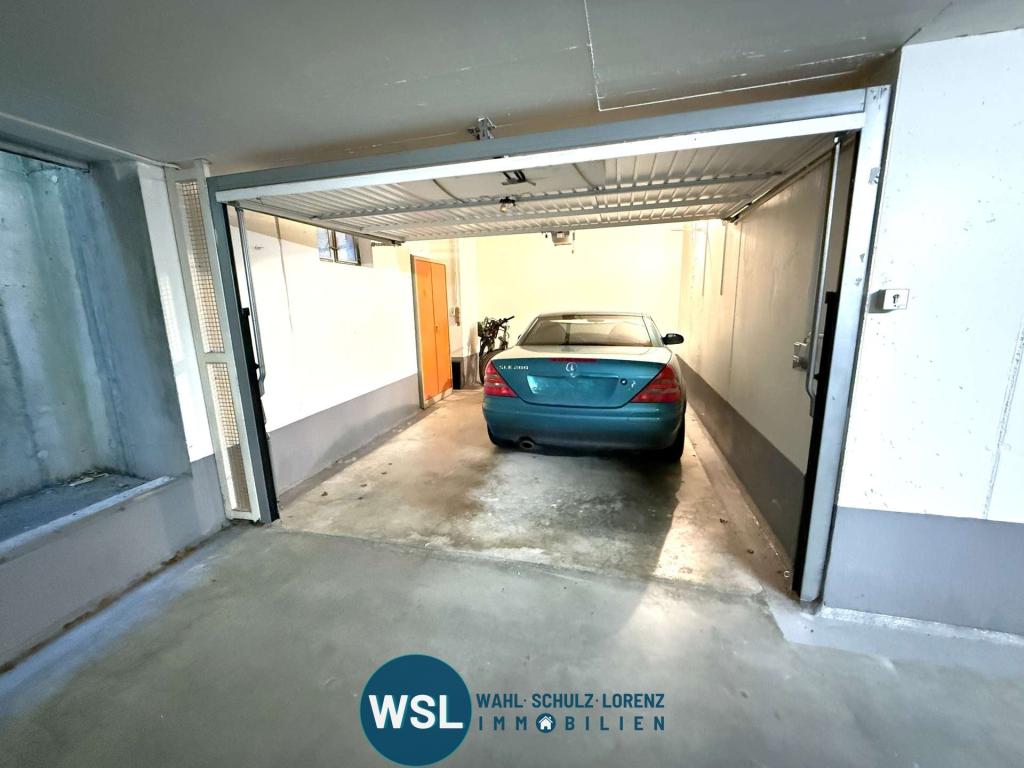 Separate Garage in der TG
