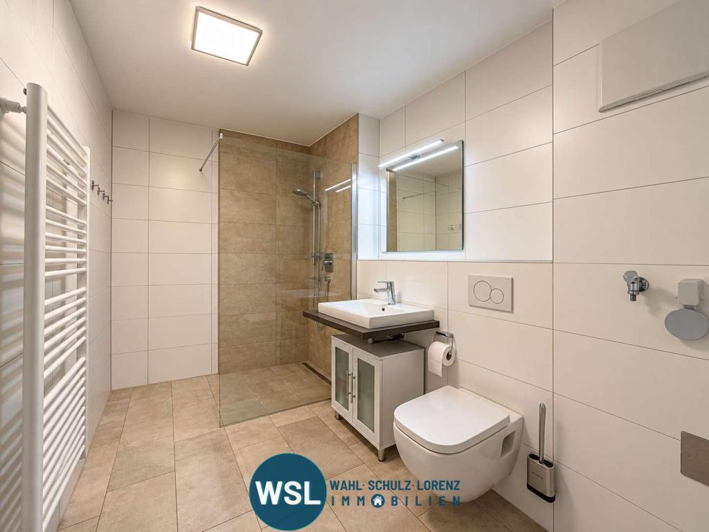2,5-Zi. EG-Wohnung mit AUFZUG, Terrasse, Gärtle, TG-Stpl. & Aussen-Stpl. in Nürtingen-Neckarhausen. - Photo 3