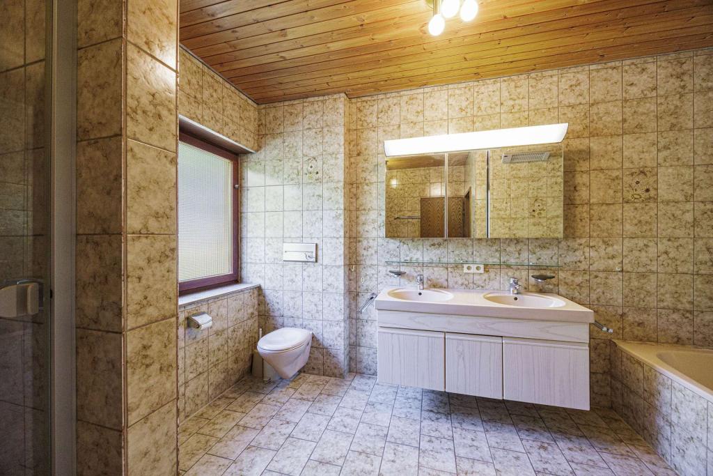 Badezimmer OG