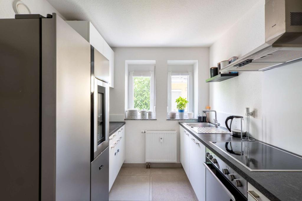 WEITBLICK: Ruhig, zentral, kernsaniert! - Photo 3