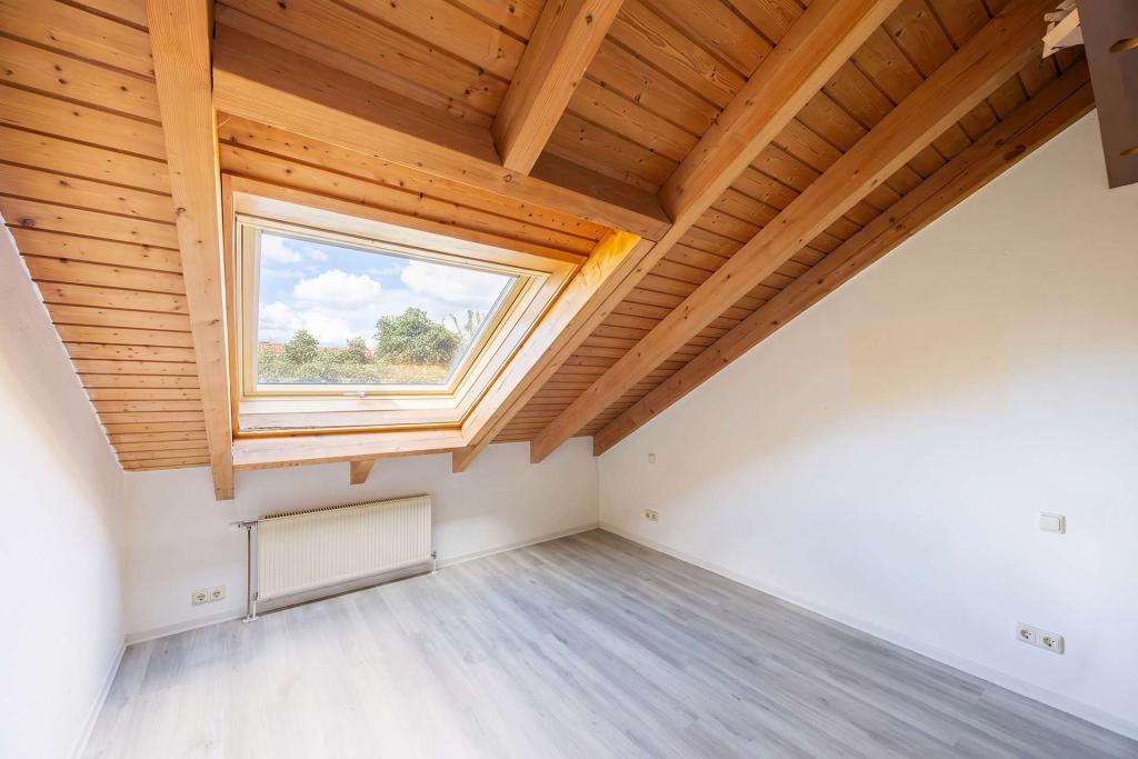 WEITBLICK: Gemütliches Wohnen mit Galerie & Balkon! - Foto 3