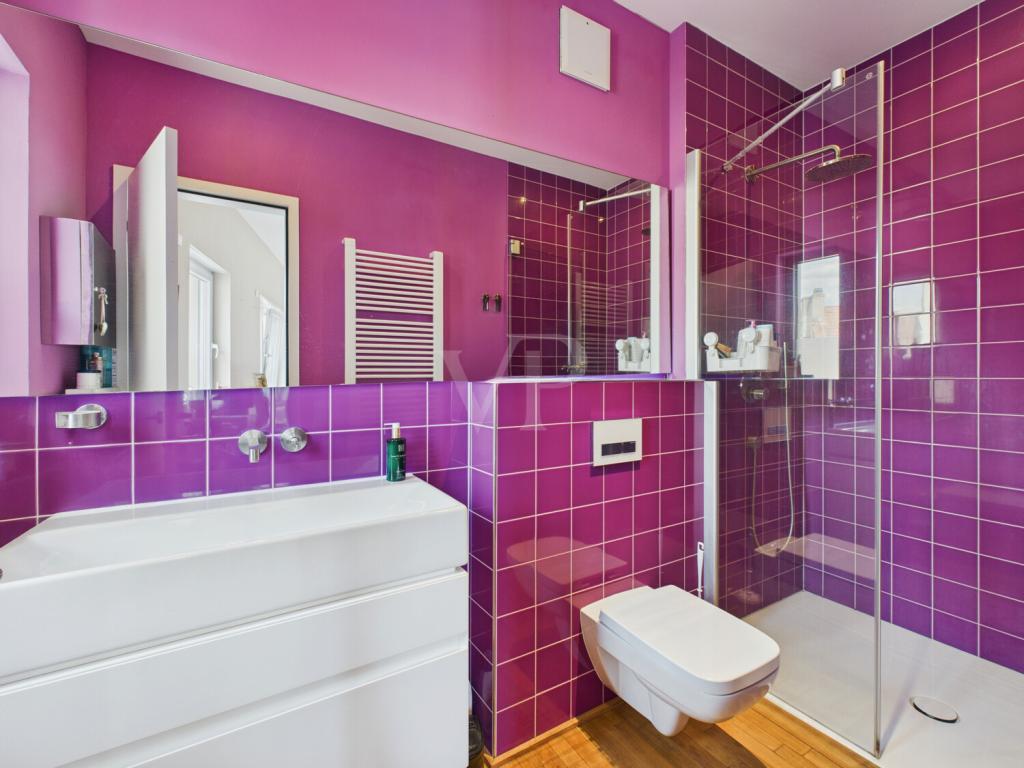 eines der zwei Bäder en Suite