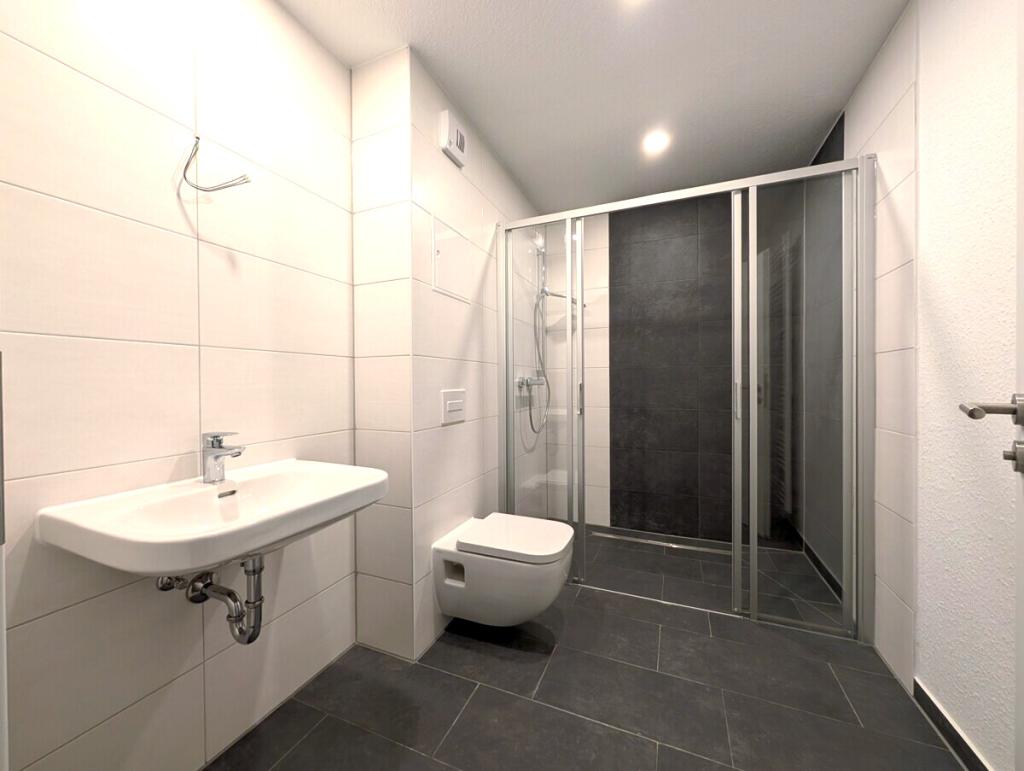 Helle, freundliche 2-R-Wohnung mit Balkon in Zentrumsnähe - Photo 2