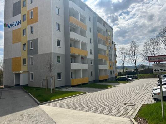 Top sanierte 3-R-Wohnung mit 2 Balkonen in Zentrumsnähe - Photo 3