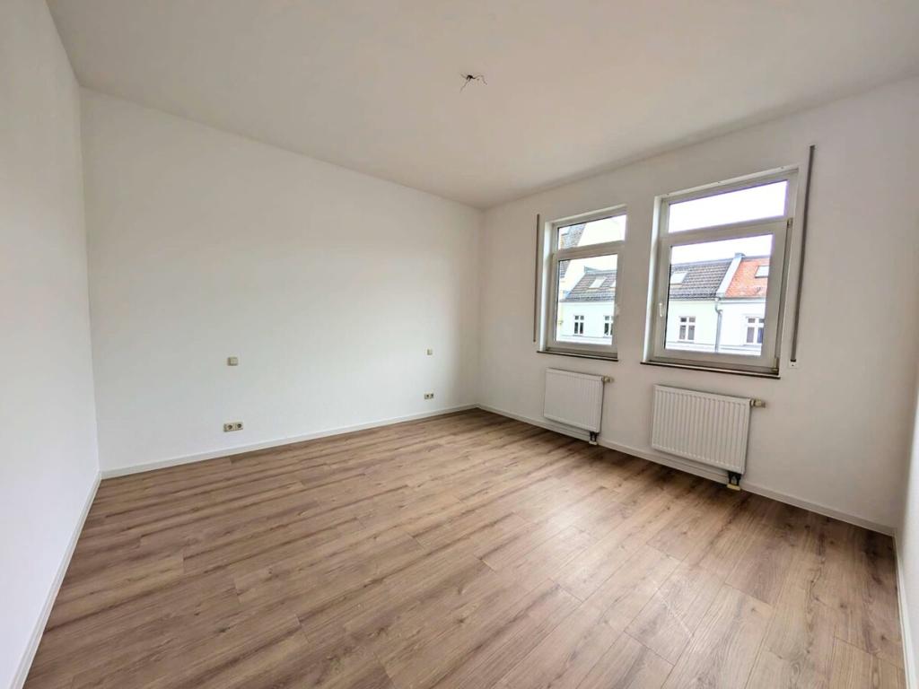 Modern wohnen in zentrumsnaher Ruhelage: sanierte 4-Zimmer-Wohnung mit Balkon & Aufzug - Foto 5