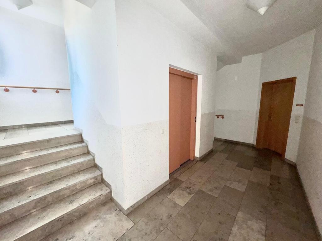 Modern wohnen in zentrumsnaher Ruhelage: sanierte 4-Zimmer-Wohnung mit Balkon & Aufzug - Foto 4