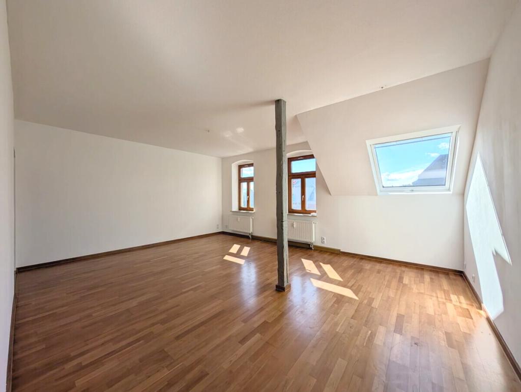 Großzügig wohnen über den Dächern von Zwickau – 100 m² im Dachgeschoss - Photo 5