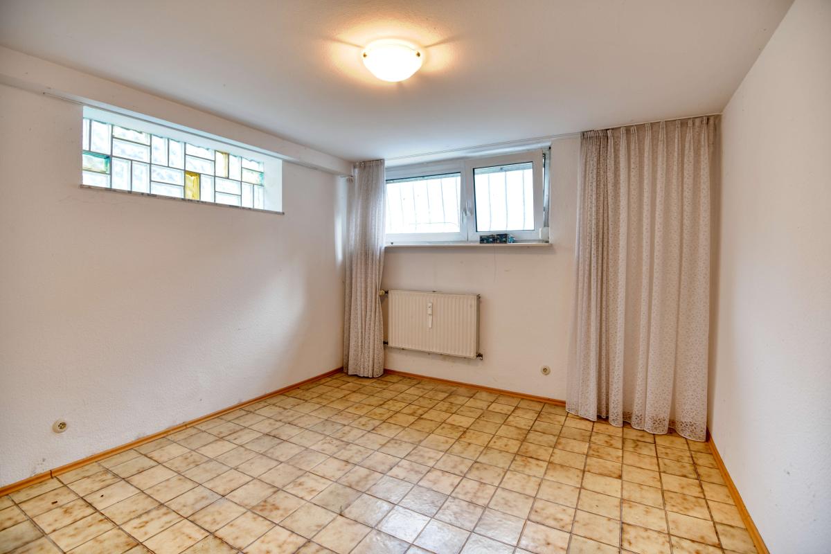 Immobilie in Altrip - 3 ZKB DG & 2 ZKB Souterrain Whg an den Toren Altrips | Sofort beziehbar | Garage & 2 Stellplätze - Bild 14