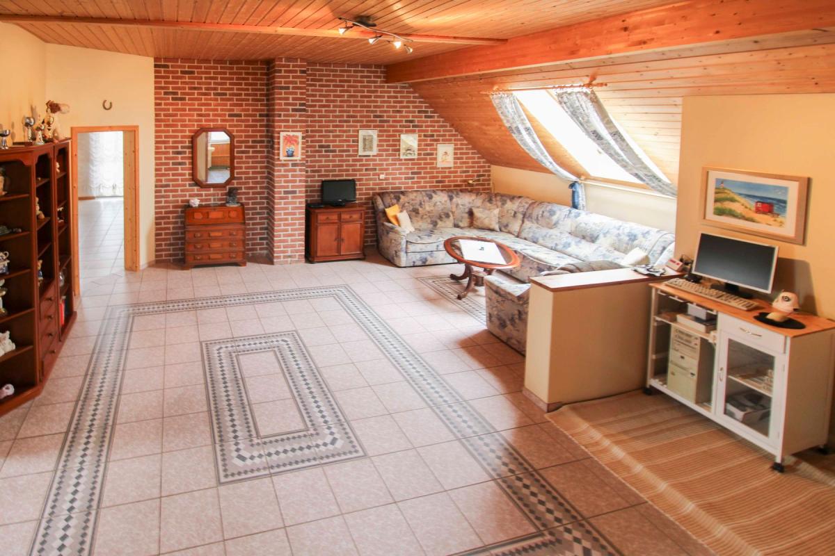 Immobilie in Hückelhoven - Frei stehendes und großzügiges Einfamilienhaus mit Einliegerwohnung in Hückelhoven-Millich - Bild 6