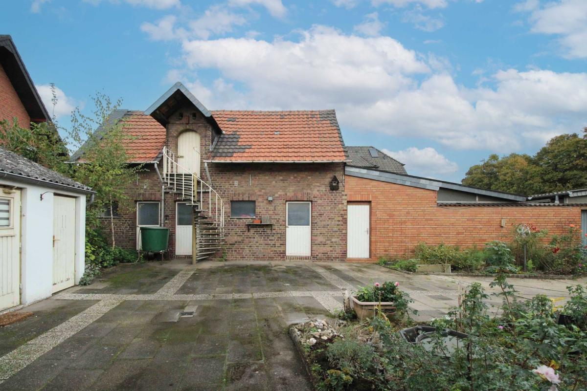 Immobilie in Rommerskirchen - Charmantes Bauernhaus mit kleiner Hofanlage, Nebengebäuden und vielen Nutzungsmöglichkeiten - Bild 18