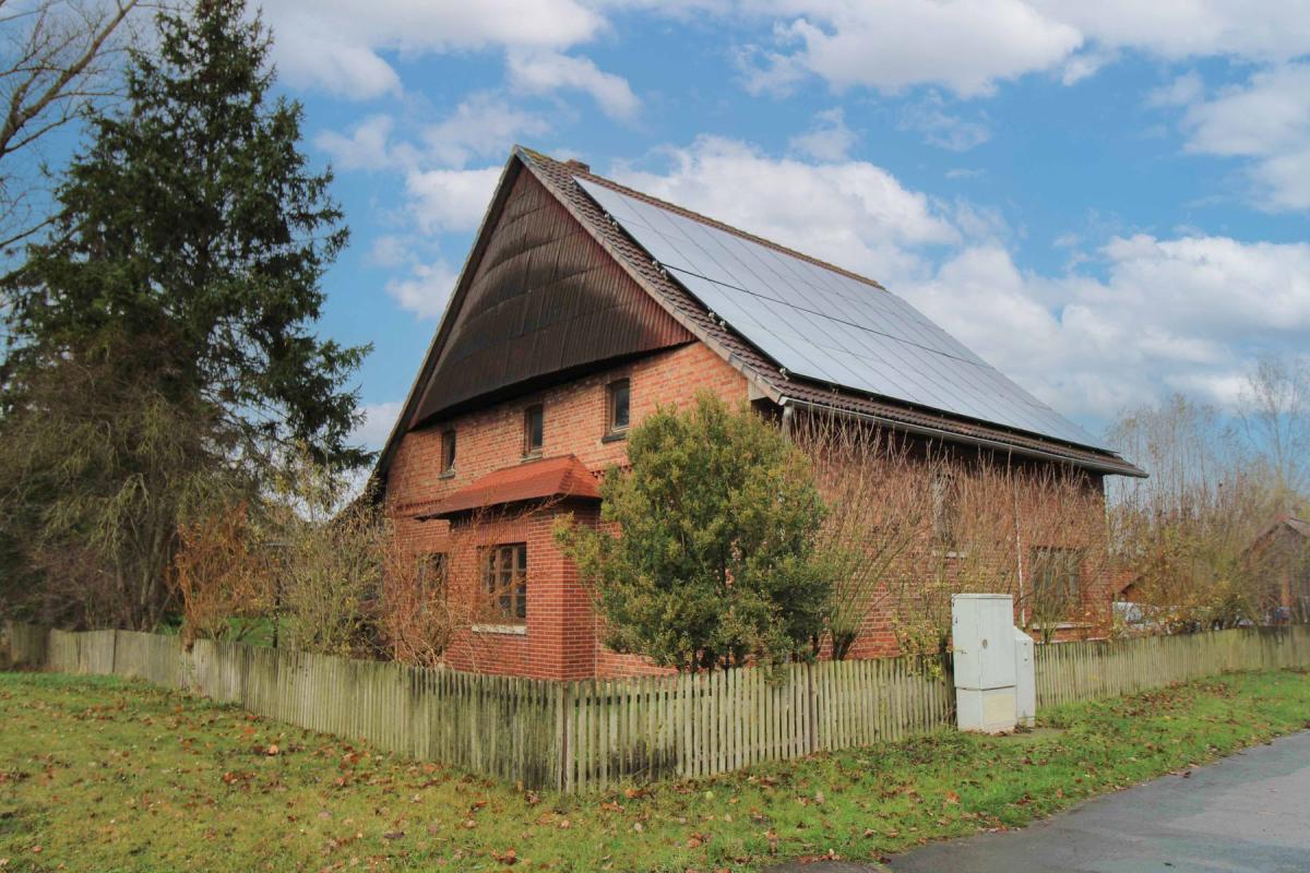 Immobilie in Pollhagen - Haus in Pollhagen mit Solar & Ausbaureserve - mit Solar auf dem Dach  - Bild 2