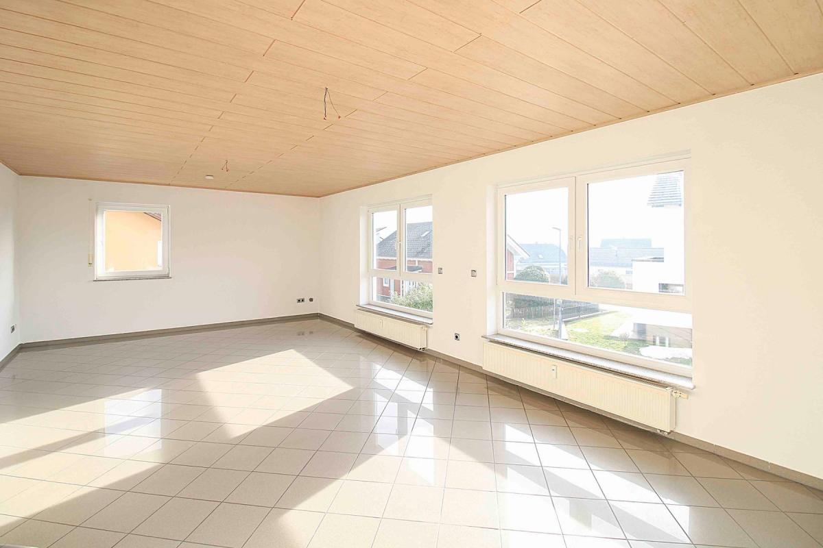 Immobilie in Sinn - Ein Zuhause mit Herz & Möglichkeiten – Charmantes Einfamilienhaus mit Einliegerwohnung in Sinn - Bild 3