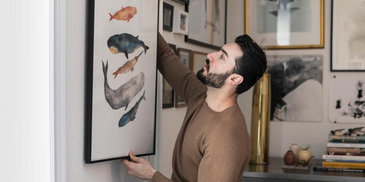 Bilder aufhängen: 10 Ideen zum Schmücken der Wände