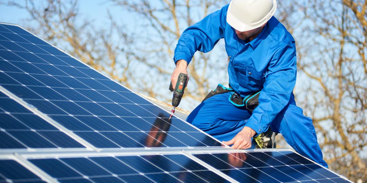 Fast jeder dritte Hausbesitzer plant eigene Solarstrom-Anlage