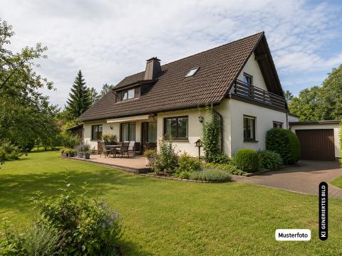 Haus kaufen in Moers bei Wohnglück.de